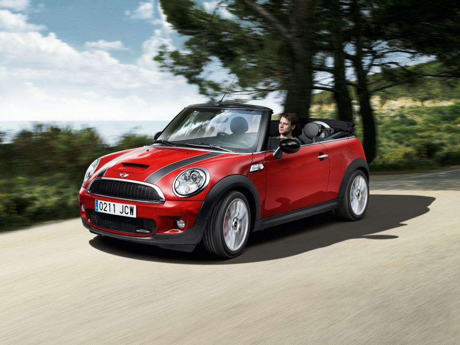  Mini Cooper JCW Cabrio 2009 года  (фото 13 из 40)